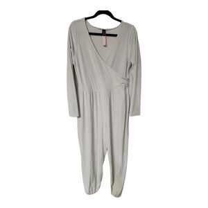 New Victoria’s Secret White Velour Velvet Pants Jumpsuit  Romper Sz XL Lounge